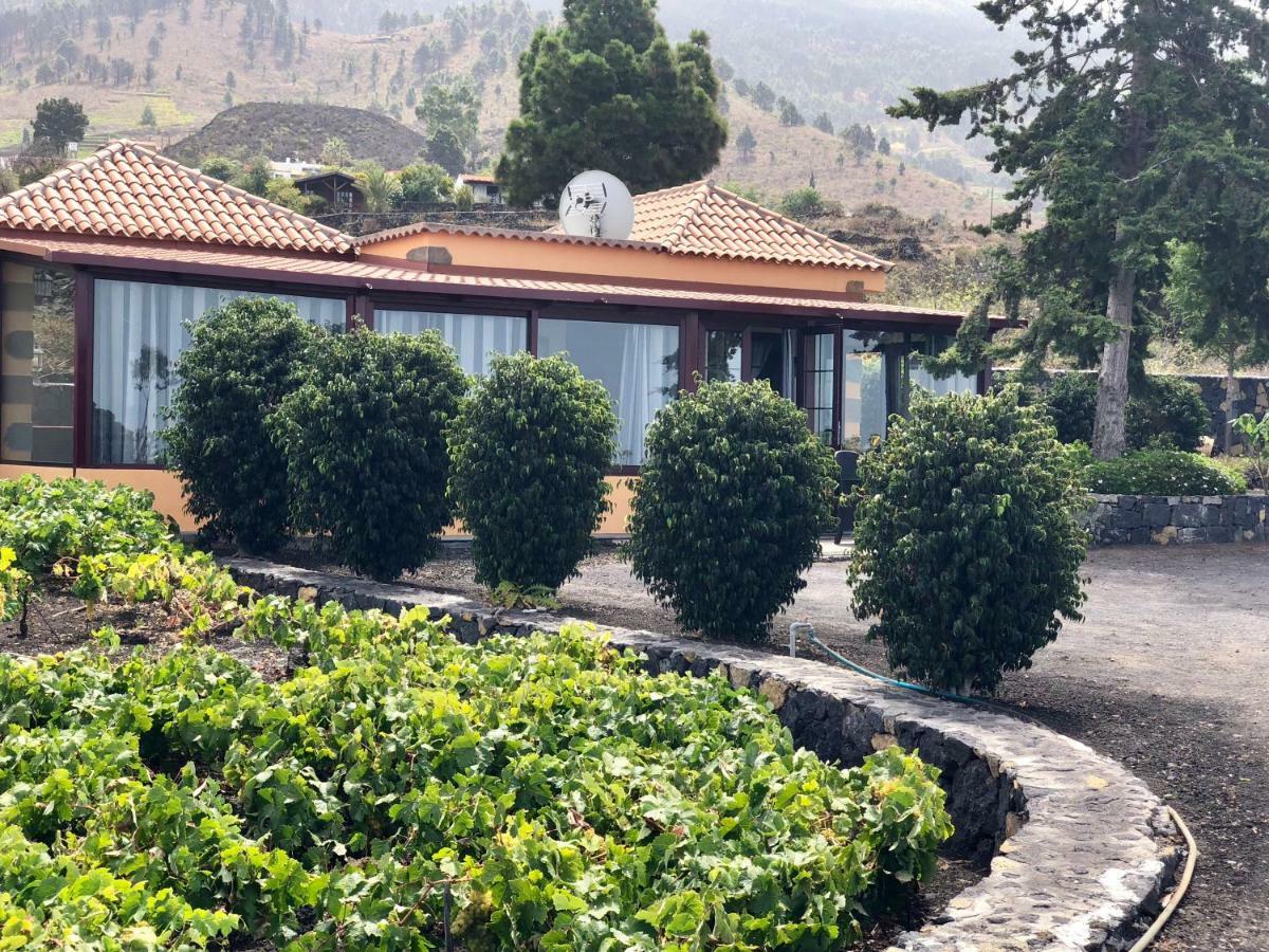 Country house Casa Cueva De Palomas 2 *